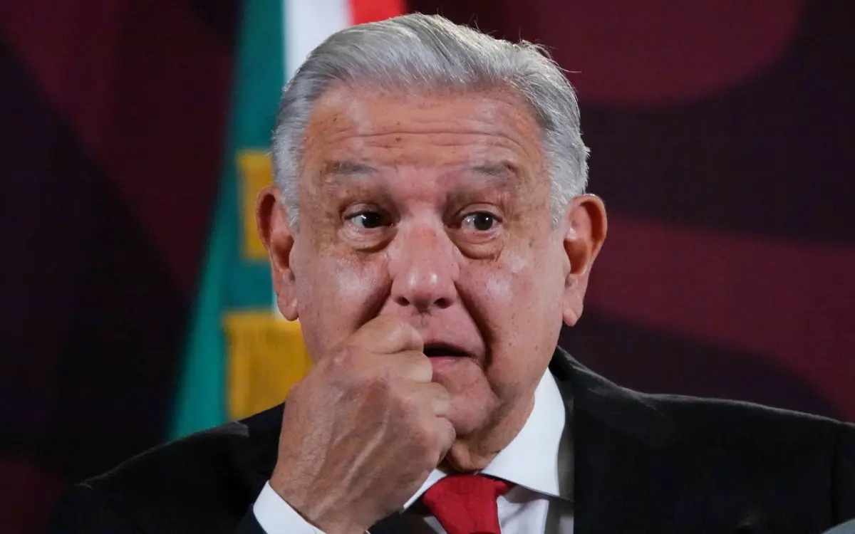 AMLO dice que sí recibirá a madres y padres de 43 de Ayotzinapa antes de elecciones