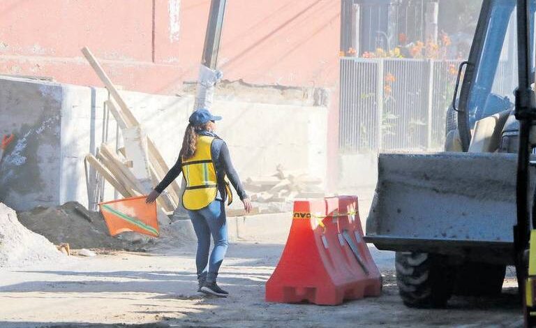Tienen mujeres jornadas laborales de más de 48 horas, revela Inegi