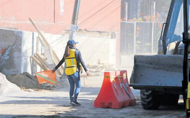 Tienen mujeres jornadas laborales de más de 48 horas, revela Inegi