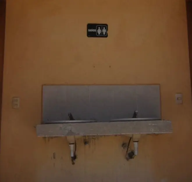 Secundaria tenía cámaras de seguridad hasta en los baños