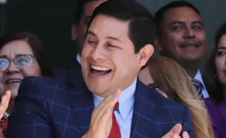 Rolón, esto dice la canción de Jorge Miranda en Zacatecas, lo describe perfecto 🎶👌🏻