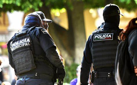 La FGJE investiga abuso de autoridad de policías que agarraron a “cintarazos” a un ciudadano en San Carlos, Sonora