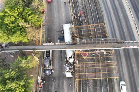 Muere conductor que chocó su tráiler en barda de la Línea 5 del Metro de la CDMX
