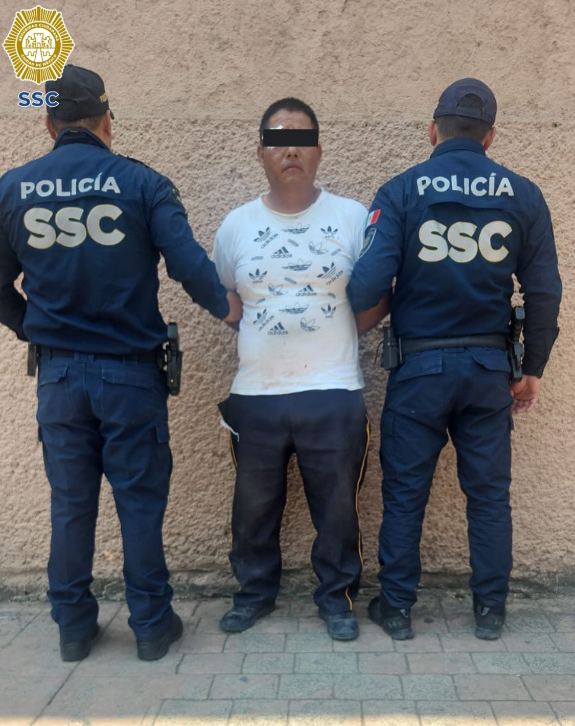 Vigilante roba oficina comercial de España en Polanco