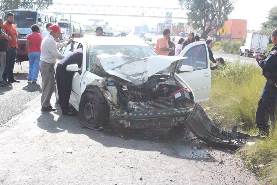 Mueren dos personas en accidentes carreteros ocurridos en en Tzompantepec y Huamantla